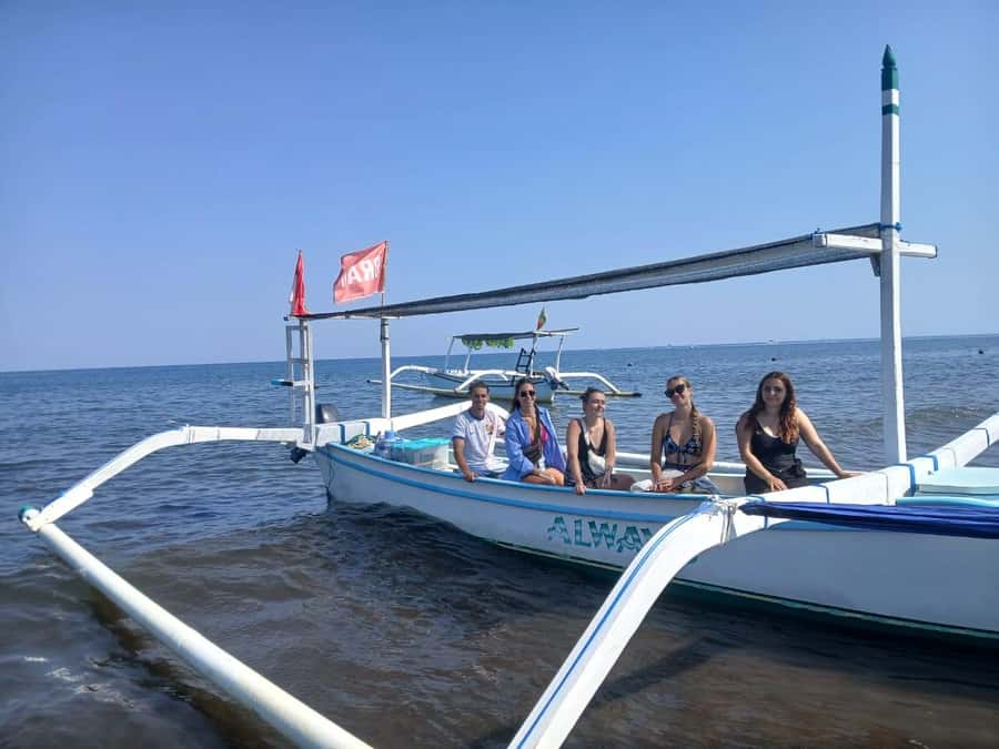 Lovina : SPECIAL FULL TRIP dolphin watch, swim, and snorkel - Key points to know before booking