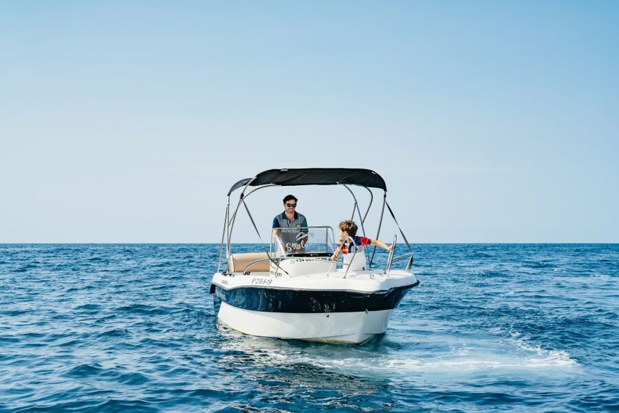 Malaga: License-free Boat Rental for Dolphin Watching - Taking the helm from Benalmádena