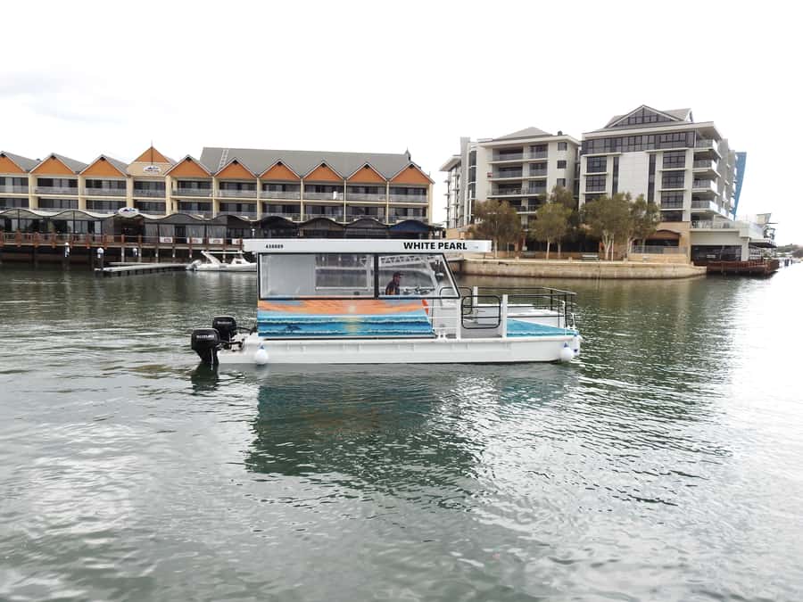 Mandurah: Sightseeing Dolphin Cruise with Tour Guide - Dolphin Quay and Mandurah’s Marina