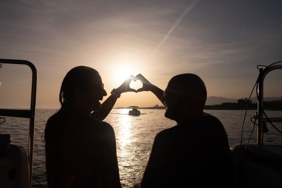 Marbella: Sailing & Dolphin Watching with Snacks and Drinks - Choosing shared or private sailing