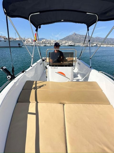 Marbella: Self-Drive Boat Rental - The staff and personal service