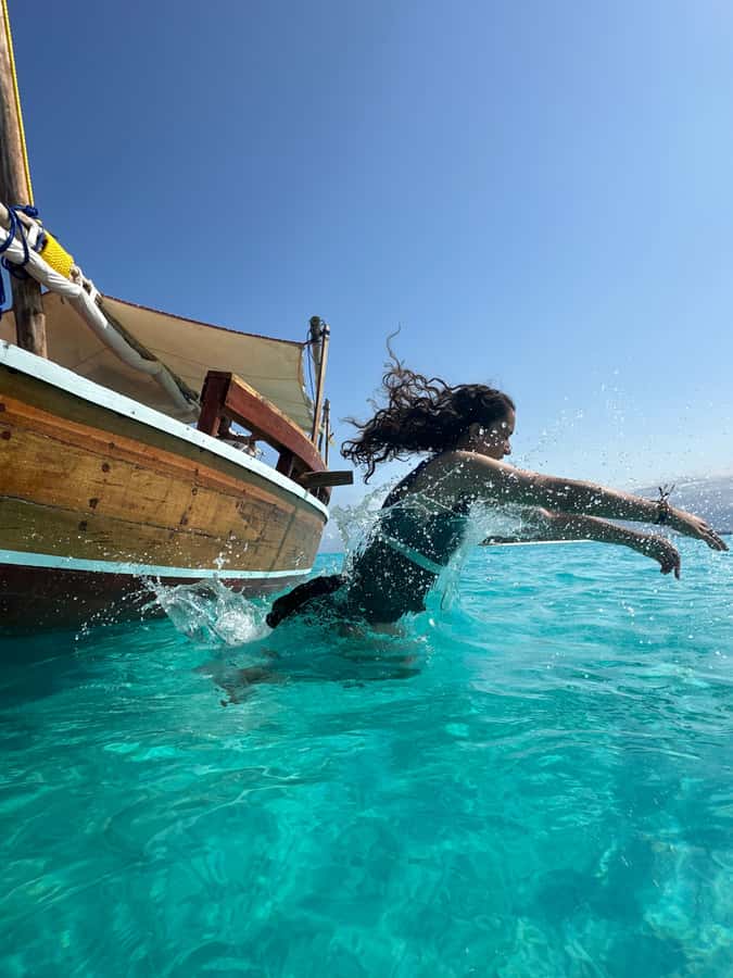 Matemwe: Mnemba Island Dolphin & Snorkeling Boat Trip - A low-cost morning on Mnemba’s blue water