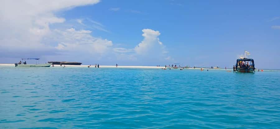Mombasa: Wasini Dolphin Tour - Leaving Shimoni Jetty by dhow