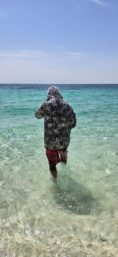 Muscat: Dolphin Watch & Snorkeling - The speedboat is part of the fun