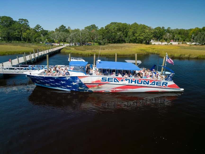 Myrtle Beach: Dolphin Cruise on the Sea Thunder - Searching for dolphins in the Atlantic