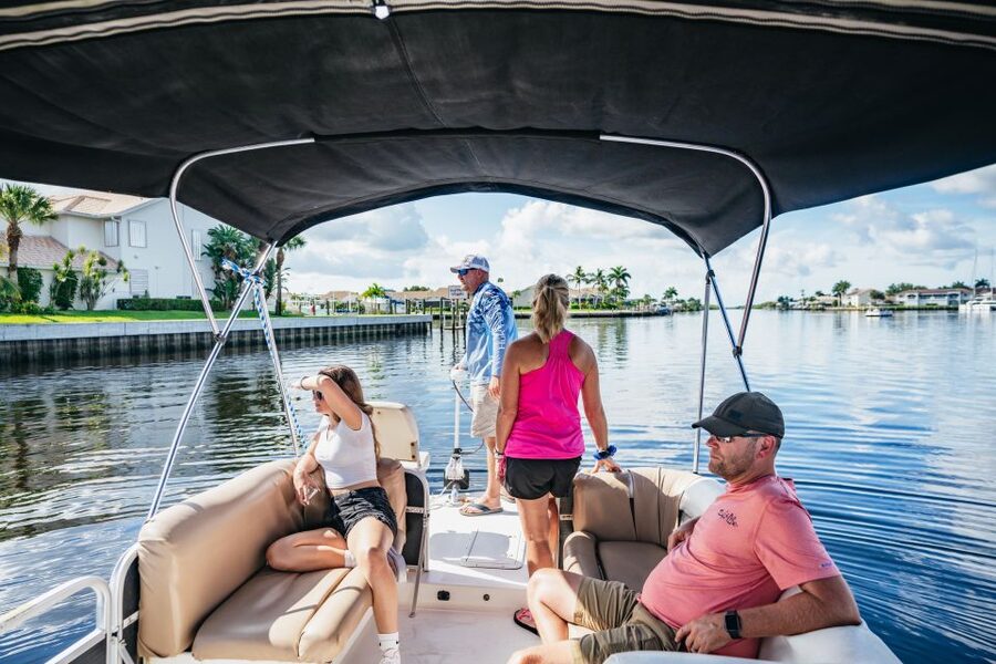 Naples, FL: Manatee, Dolphin, 10,000 Islands Beach Eco Tour - Looking for manatees, alligators, and dolphins