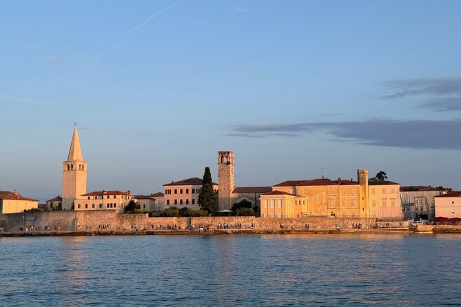 Porec Sunset Shared Cruise on Speedboat with Dolphin Sightseeing - What the six-person limit means for you