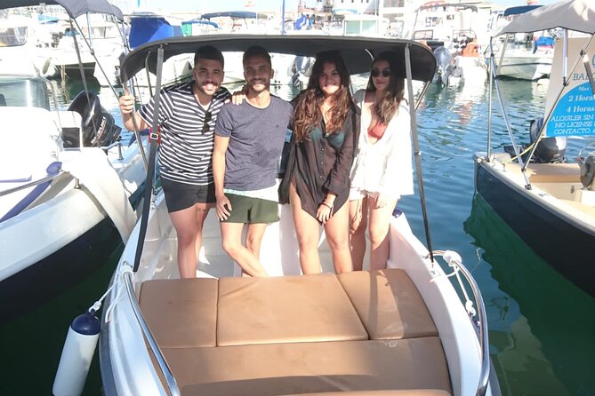 Private boat rental without title dolphin watching - What the price really includes