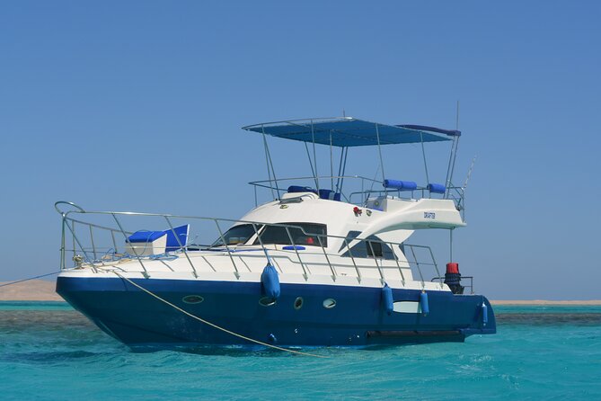 Private Boat to Dolphin House Full day Snorkeling Sea Trip Max 10 Pax - Hurghada - Lunch, drinks, and life onboard