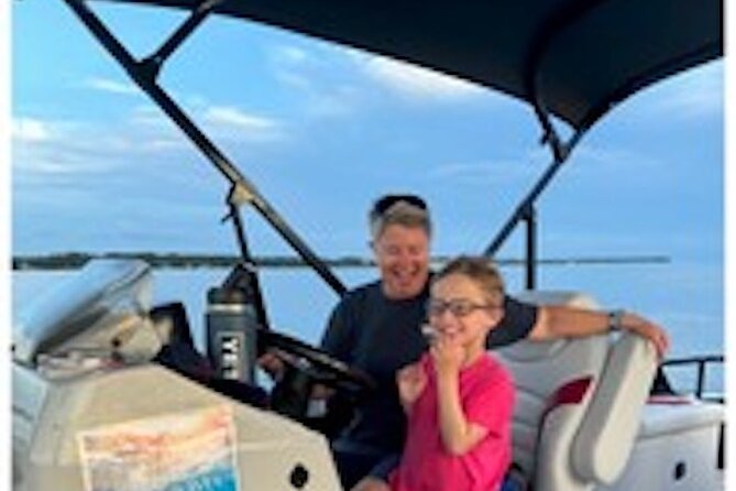 Private Hilton Head Dolphin Tour - Daufuskie Island from the water