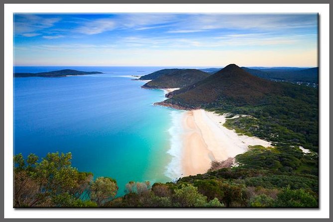 Private Port Stephens Day Trip from Sydney incl Dolphin Cruise - Setting out across the Harbour Bridge and Hawkesbury River