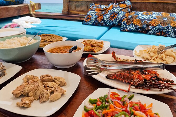 Private/Sharing: Snorkeling with Dolphins Sandbank in Mnemba - Lunch on the dhow: seafood, chicken, and simple drinks