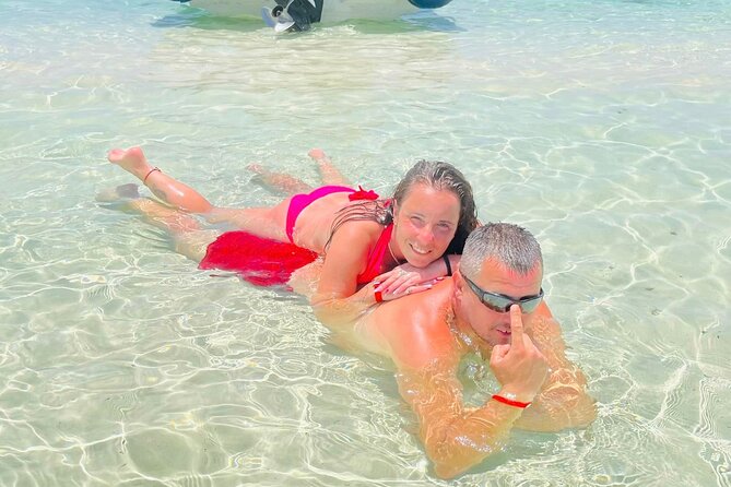Private Speed Boat 4 Hours to White Island and Dolphin House - Who will enjoy this speedboat outing most