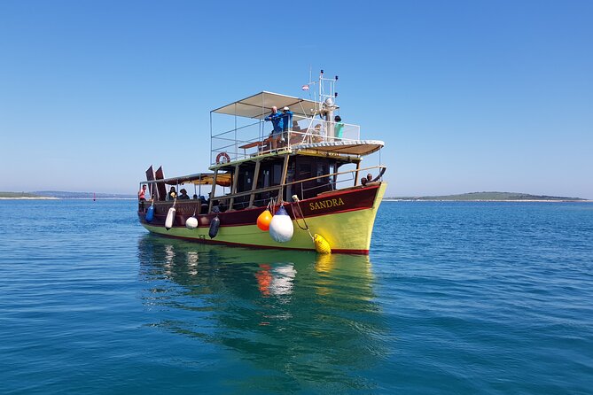 Private Sunset Dolphin Excursion with Dinner and Animation - Key points at a glance