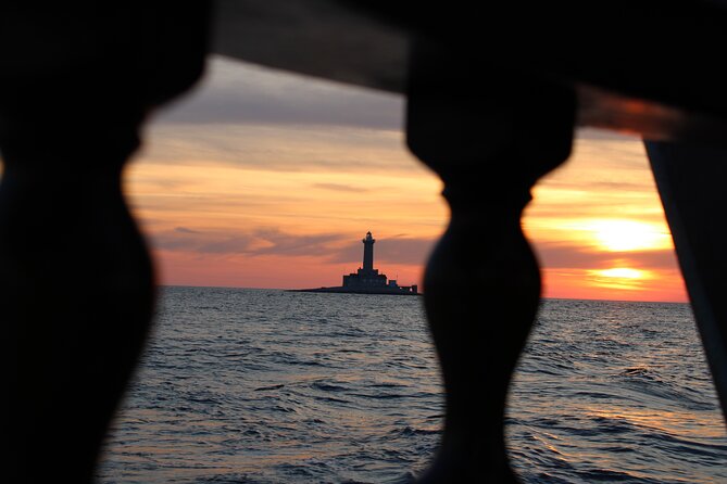 Private Sunset Dolphin Excursion with Dinner and Animation - Leaving Medulin for Kamenjak Bay
