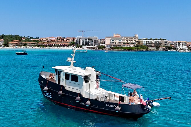 Private Tour with Historic Tugboat: Tavolara, Molara, Dolphins - Why Lupo makes this cruise different