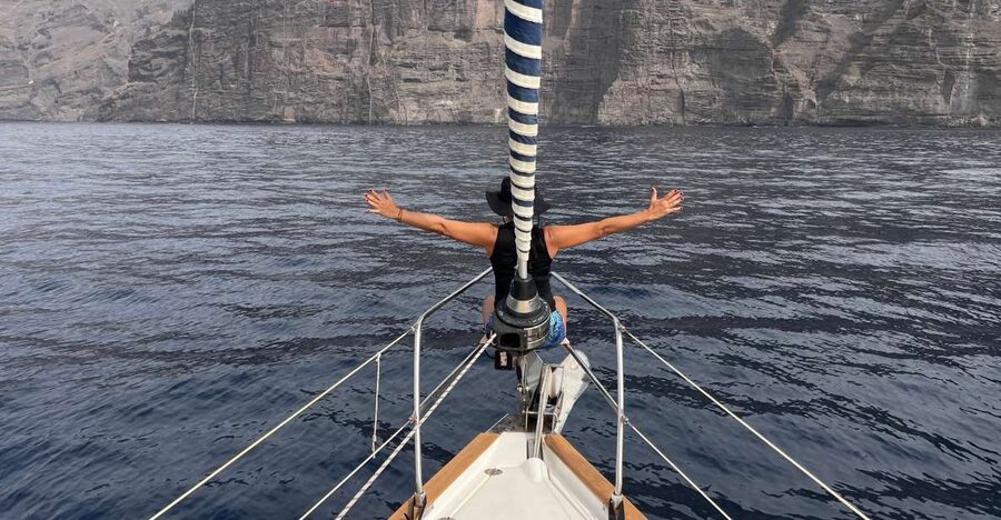 Puerto Colon : Whale & Dolphins Sailing Excursion - Key points at a glance