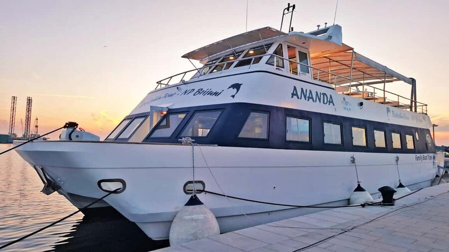 Pula: Dolphin Sunset Cruise to Brijuni with Dinner & Drinks - FAQ
