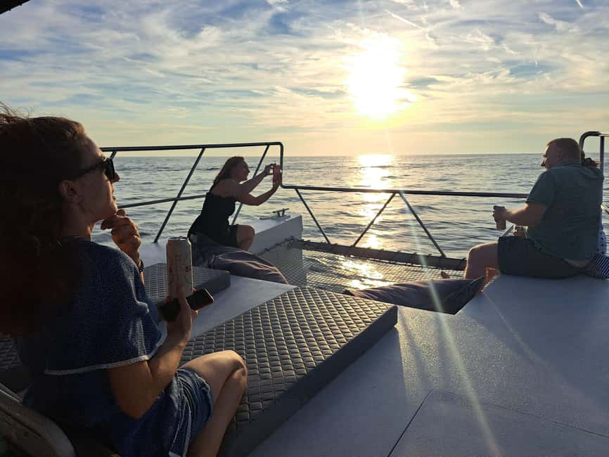 Rovinj: Sunset & dolphin group tours with Catamaran - Why this 90-minute cruise feels different