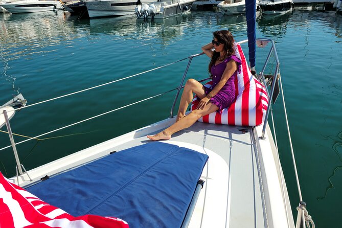 Shared Sailboat Experience Feel nature with dolphins - Swimming in the Mediterranean