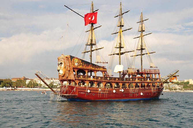 "Side: Boat Adventure to Dolphin Island – Swim and Enjoy Lunch" - Who will enjoy this Side boat trip