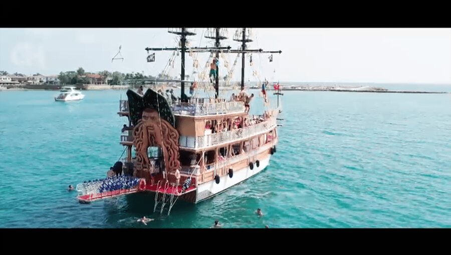 Side: Dolphin Island Boat Tour : A Seaside Adventure - Karaburun’s bay, snorkeling, and coastal ruins