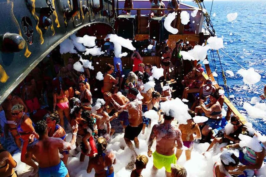 Side: Dolphin Island Boat Tour, Lunch, Sotf Drinks& Swimming - What to pack for six hours
