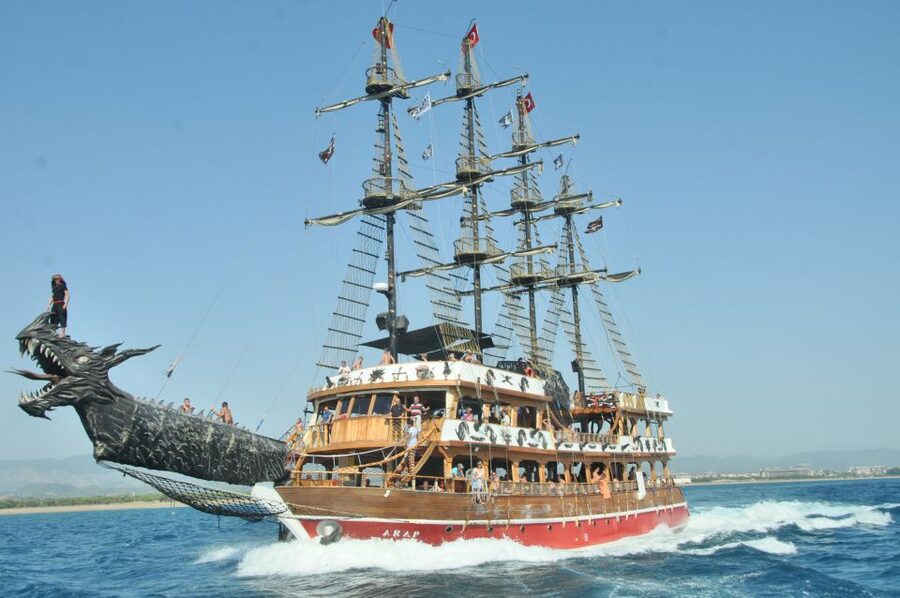 Side: Dolphin Island Boat Tour w/ Lunch & Foam Party - Manavgat Bosphorus: river on one side, sea on the other
