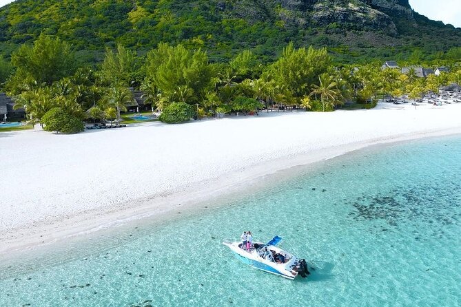 Signature Experience: Dolphins and Flavors of the Sea - Le Morne at 8:00 am: start with sea and sky