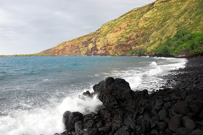 Small-Group Snorkel at Kealakekua Bay in Captain Cook, Big Island - Possible manta rays and spinner dolphins