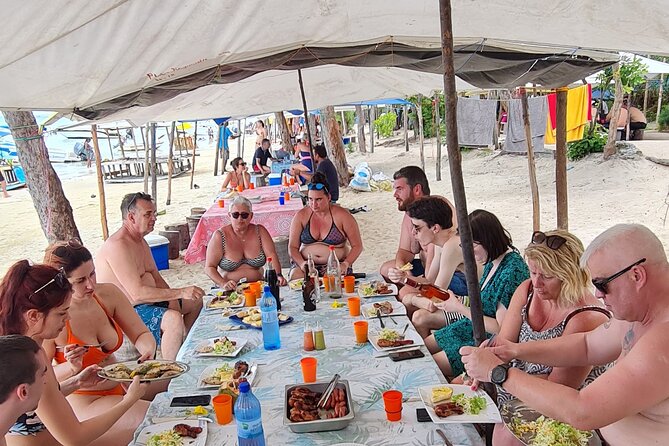 Snorkel with Dolphins, Lunch on Benitiers island, Speedboat - Meeting the boat at Tamarin Beach