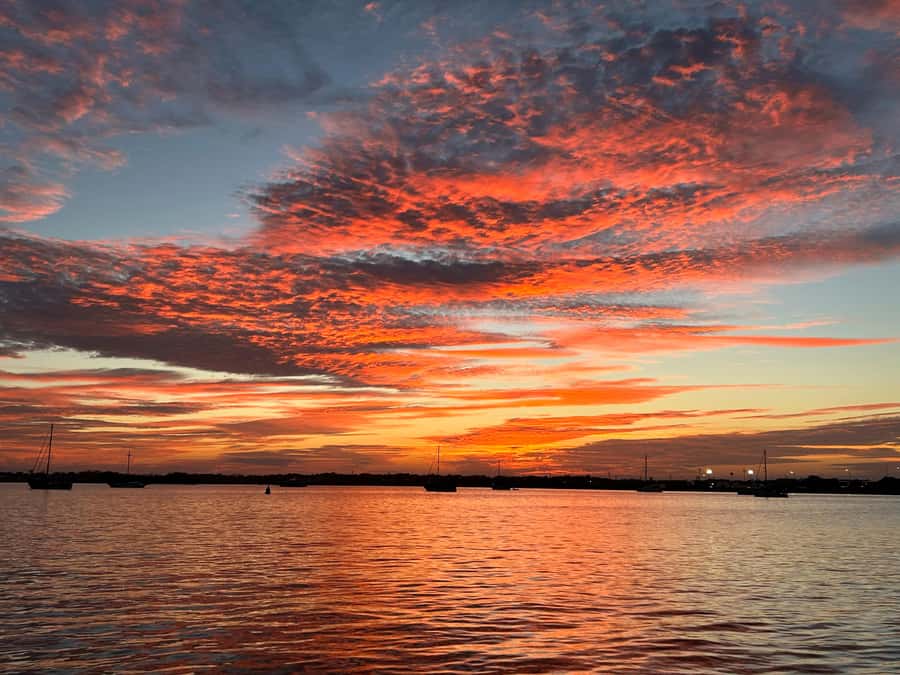 St. Augustine: Sunset Boat Tour with Dolphin Spotting - Searching for dolphins in Dolphin Bay