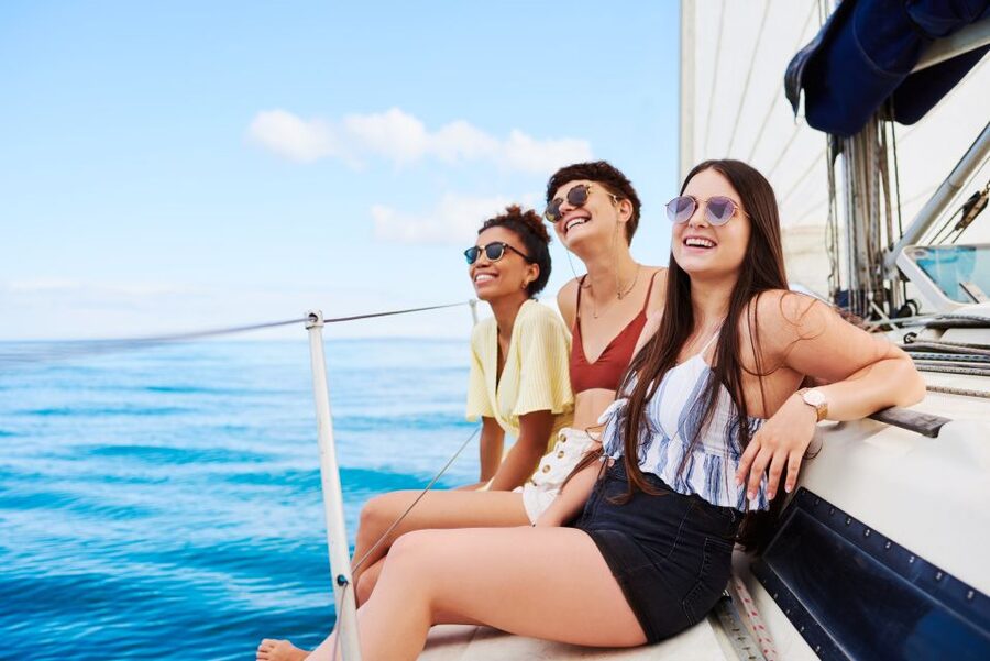 St. Petersburg, FL: Private 2-Hour Dolphin Watching Cruise - The Gulf Coast scenery is part of the experience