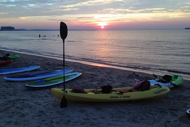 Sunset Dolphin Kayak Tours - A two-hour route along the Chesapeake Bay