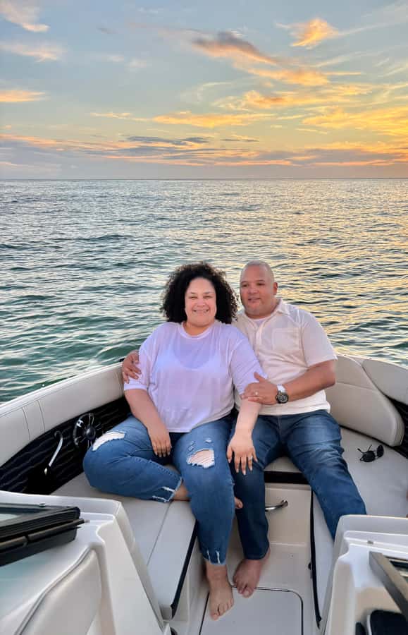 Tampa Bay: Private Sunrise Dolphin & Island Cruise - Captain Joe and the tone of the cruise