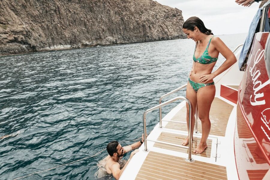 Tenerife: Eco-Yacht Whale and Dolphin Watching and Swimming - The final swim and snorkel stop