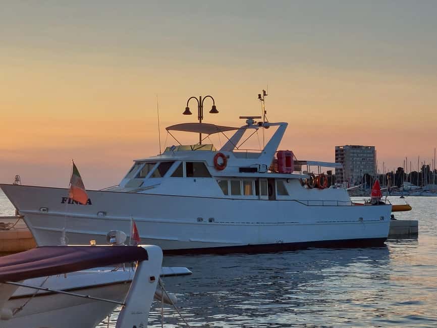 UMAG: Swimming&Panorama / Welcome Drink and Dolphin spotting - Practical details for a smoother morning