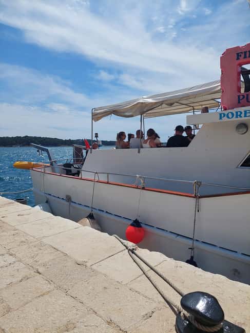 UMAG: Swimming&Panorama / Welcome Drink and Dolphin spotting - Who will enjoy this Umag boat trip