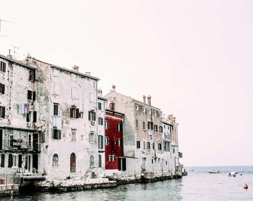 VRSAR: Night Boat Tour to Rovinj with Dolphin Watching - Key points at a glance