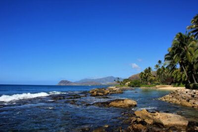 West Oahu: Dolphin Watch & Snorkel Sail