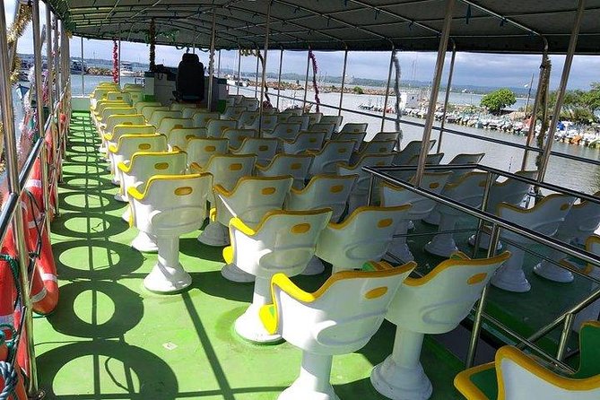 Whale & Dolphin Watching Day Tour including Handunugoda Teafactory - Four hours on the water at Mirissa