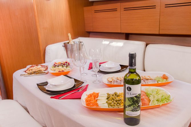 Whales & Dolphins watching in exclusive sailboat - Is $71.35 a fair price?